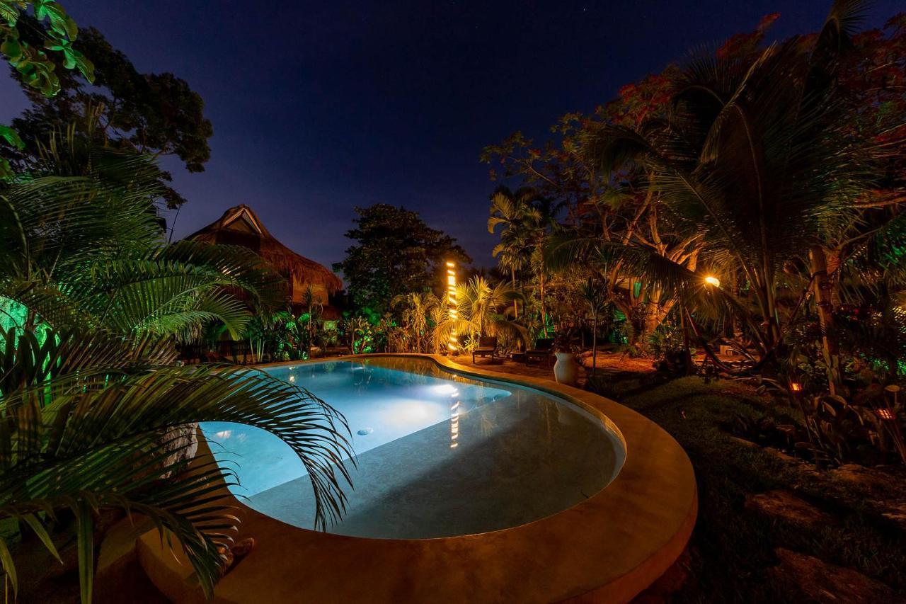 Zamunda Garden View Hotel ตูลุม ภายนอก รูปภาพ